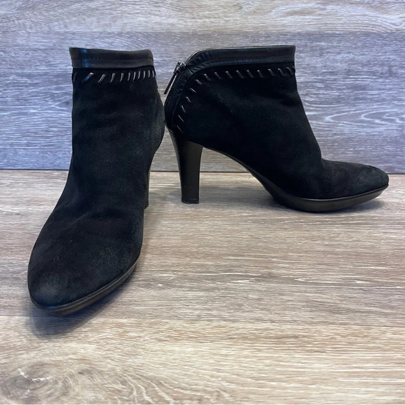 Aquatalia Marvin K Riley Suede Waterproof Ankle Heeled Boots Size 7.5 - Picture 1 of 16